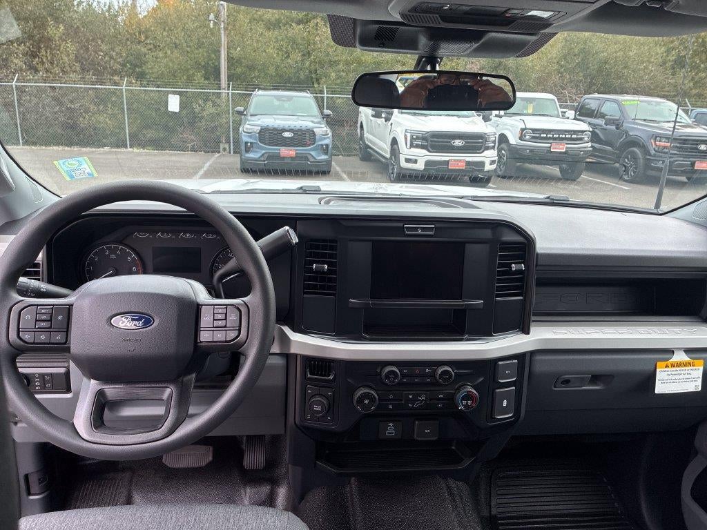 2027 Ford Super Duty F-350 SRW XL