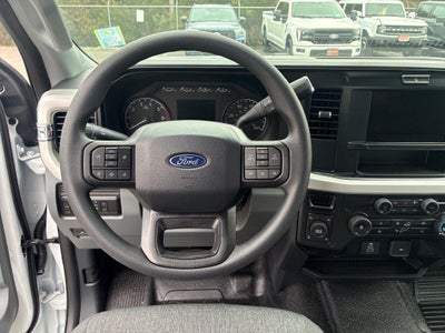 2027 Ford Super Duty F-350 SRW XL