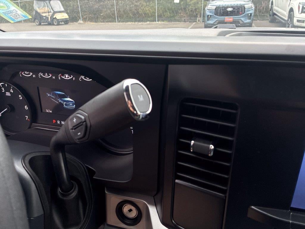 2027 Ford Super Duty F-350 SRW XL