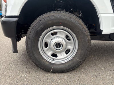 2027 Ford Super Duty F-350 SRW XL