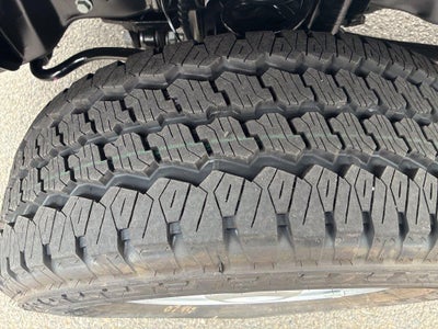 2027 Ford Super Duty F-350 SRW XL