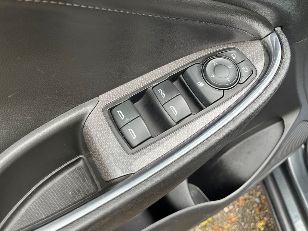 2017 Chevrolet Malibu LT 1LT