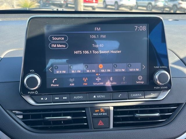 2022 Nissan Altima 2.5 SV