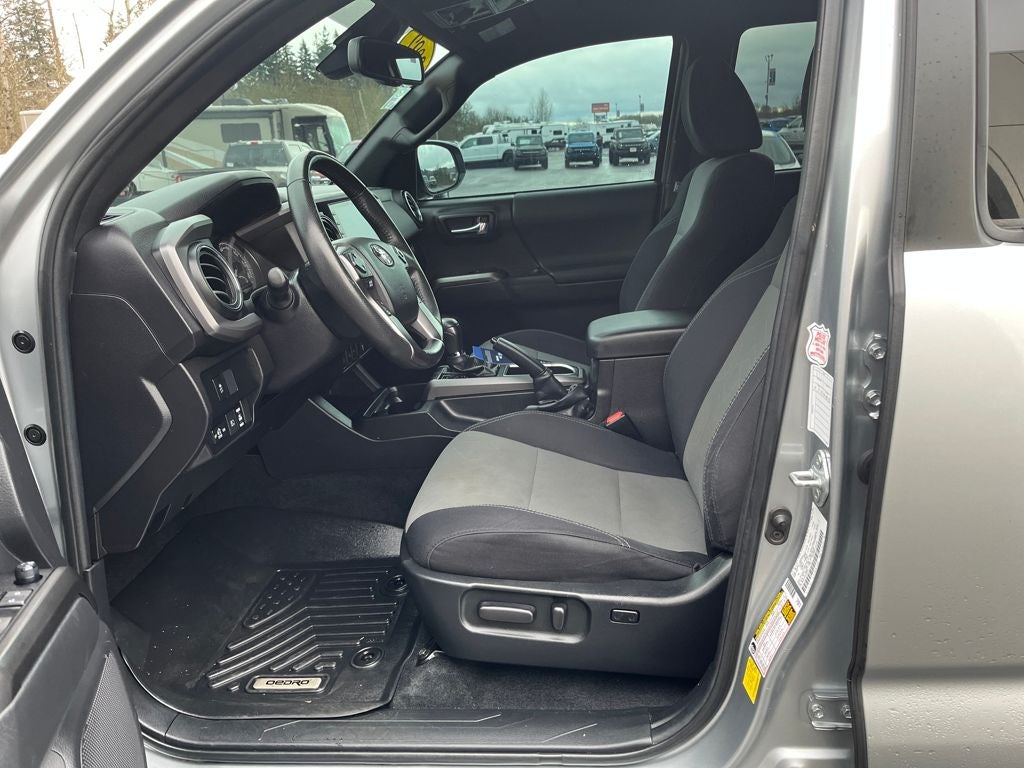 2022 Toyota Tacoma SR5 V6