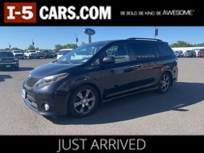 2015 Toyota Sienna SE Premium 8 Passenger
