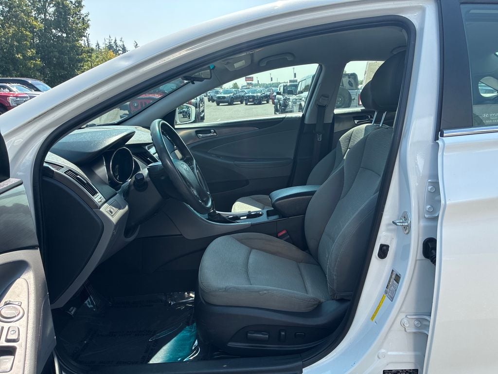 2012 Hyundai Sonata Hybrid Base