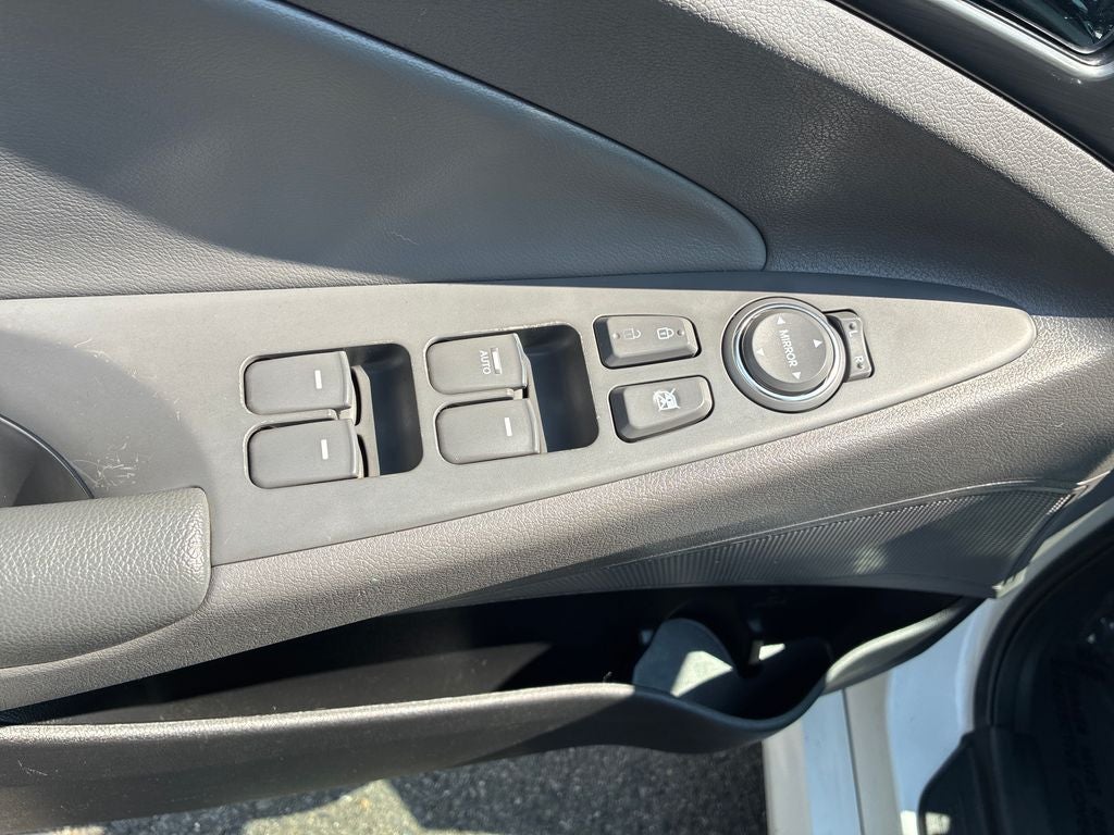 2012 Hyundai Sonata Hybrid Base